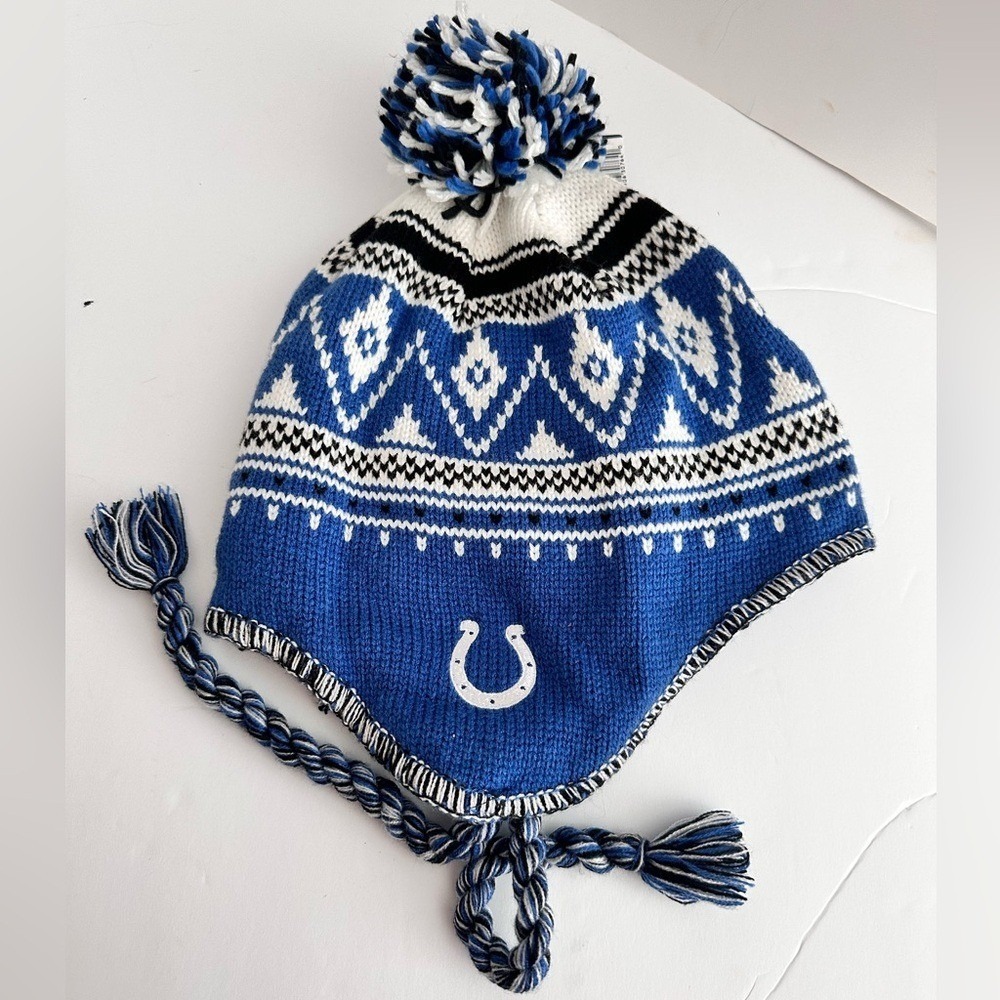 Reebok NFL Indianapolis Colts Knit Earflap Beanie Pom Hat Blue White NWT